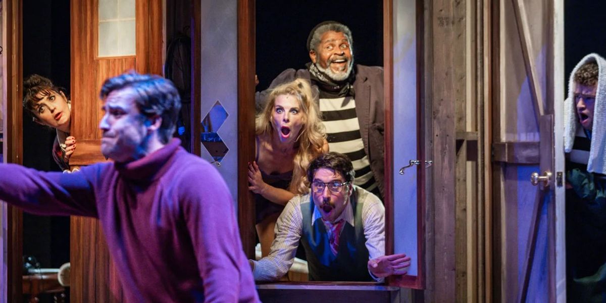 Noises Off - Memphis