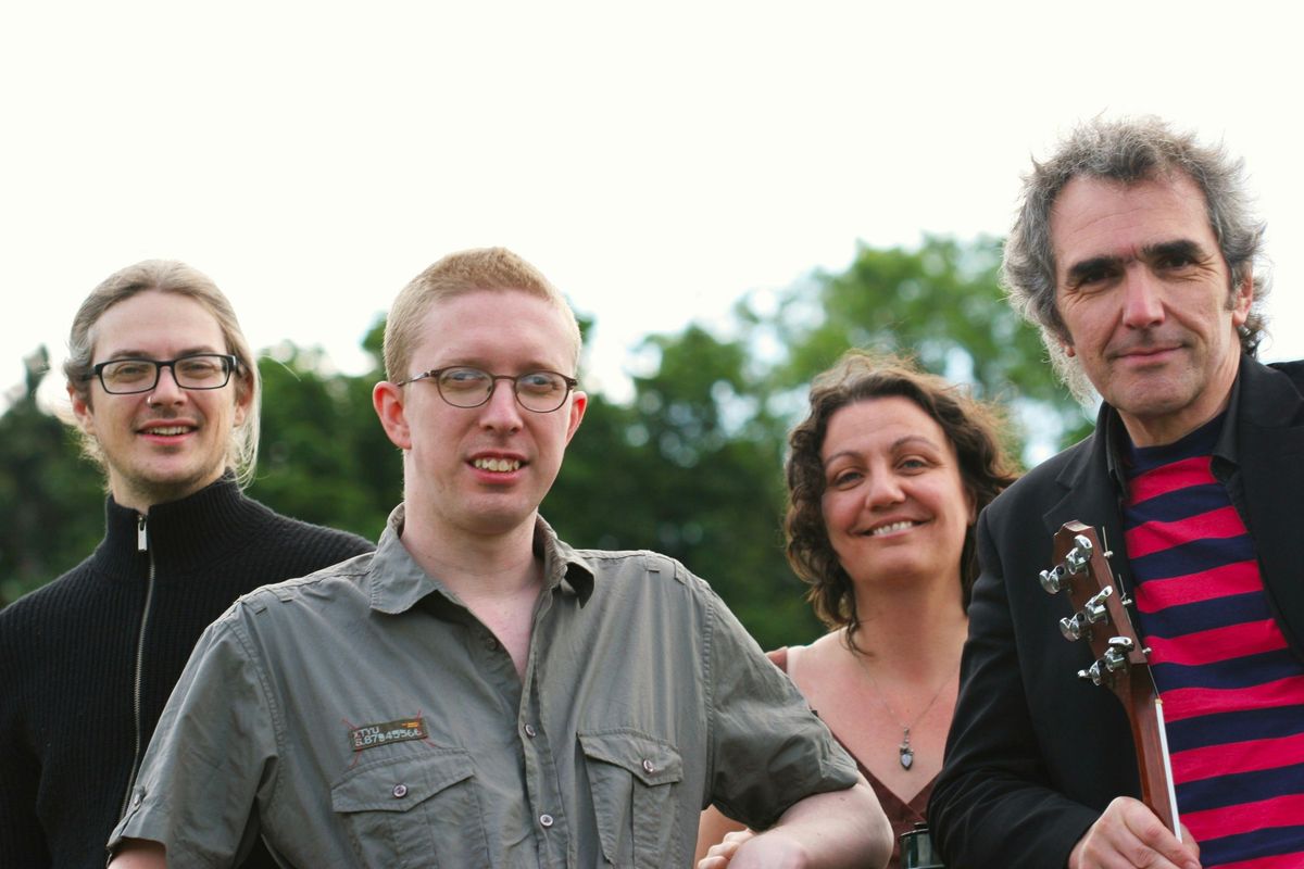 JEZ LOWE & THE BAD PENNIES