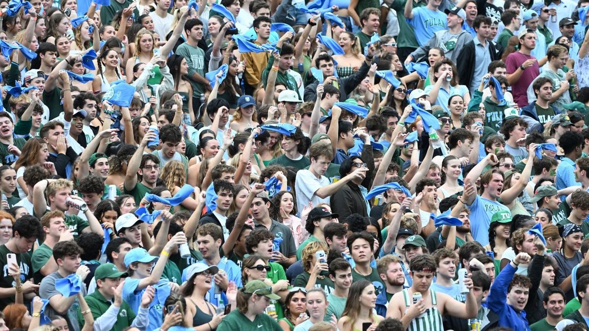 Parking East Carolina Pirates at Tulane Green Wave Womens Basketball