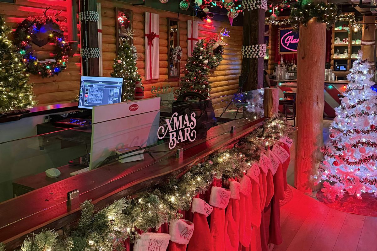 \u201cXMAS Bar St. Pete | Christmas Pop-Up at Glamper\u201d \u2744\ufe0f