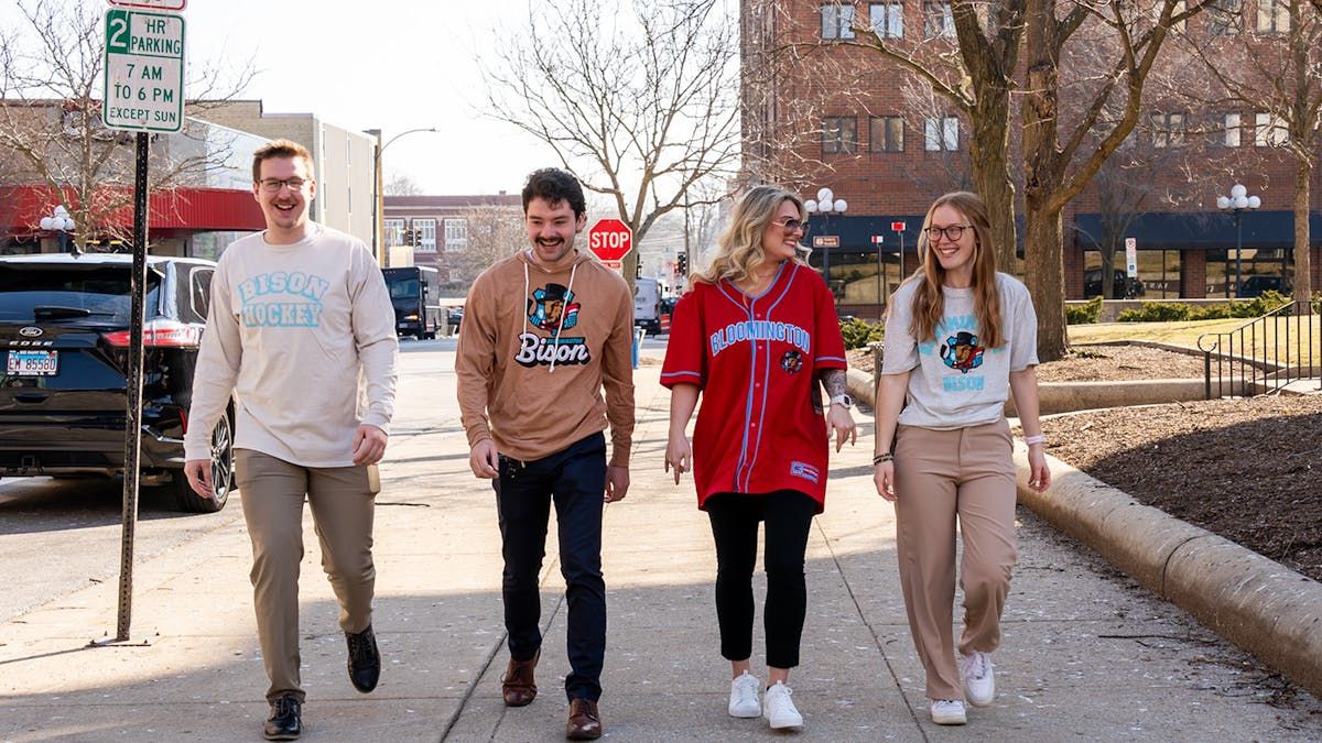 Parking Iowa Heartlanders at Bloomington Bison