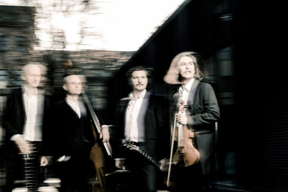 Konzert im Caf\u00e9 Grundmann