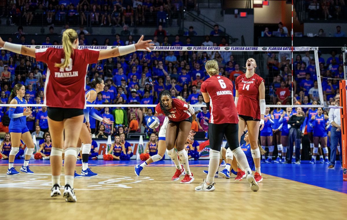 Florida Gators at Wisconsin Badgers Womens Volleyball