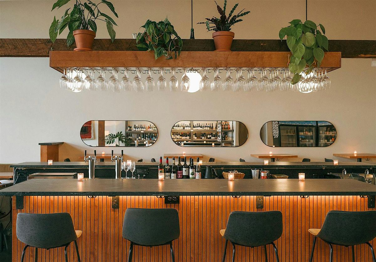 Living Room Wines NYE Bash!