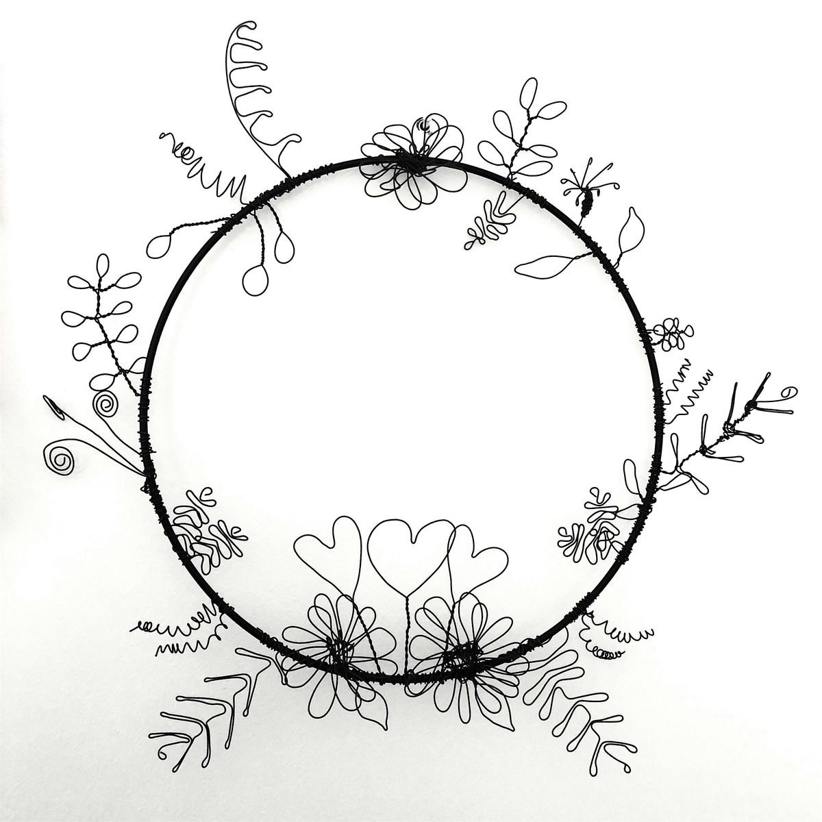 Winter Wreath Wire  Workshop with Lise Bennett at Shining Cliff Hostel