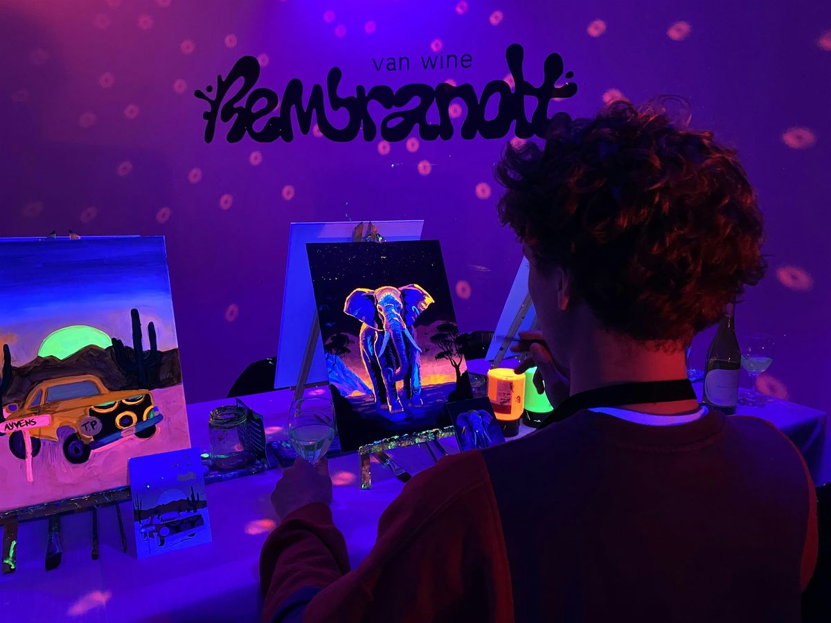 Paint and Sip in the Dark with Bottomless Drinks