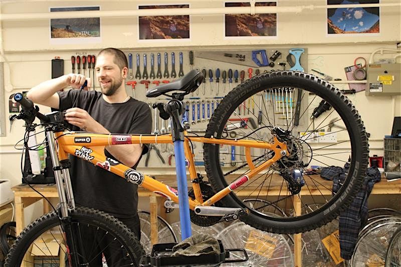 Bike fix workshop