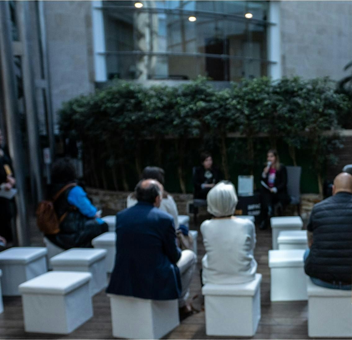 ANTHILL: VIVIR CON UNA ENFERMEDAD