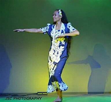 HULA BARCELONA Danza Hawaiana