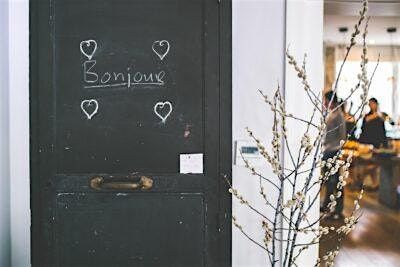 Talk: Does German sound aggressive and French romantic?