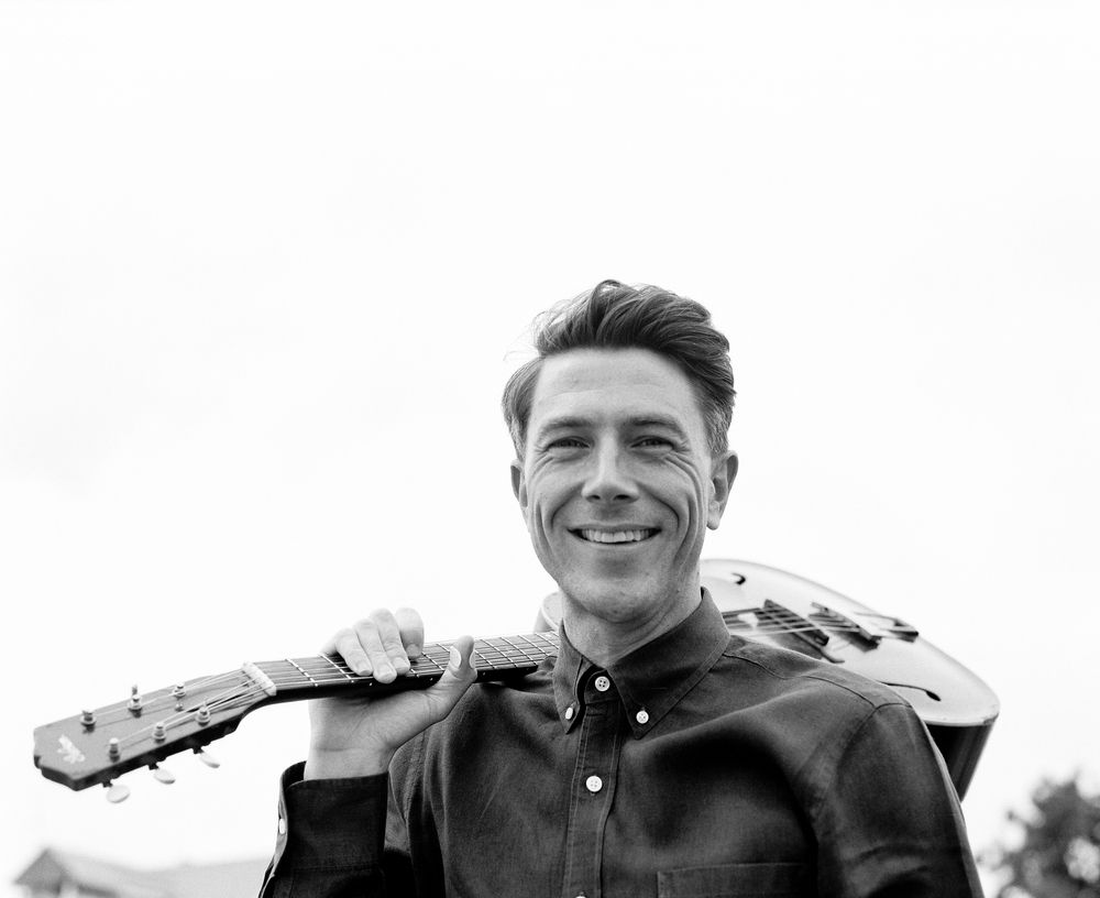 Luke Winslow King at Bells Eccentric Cafe