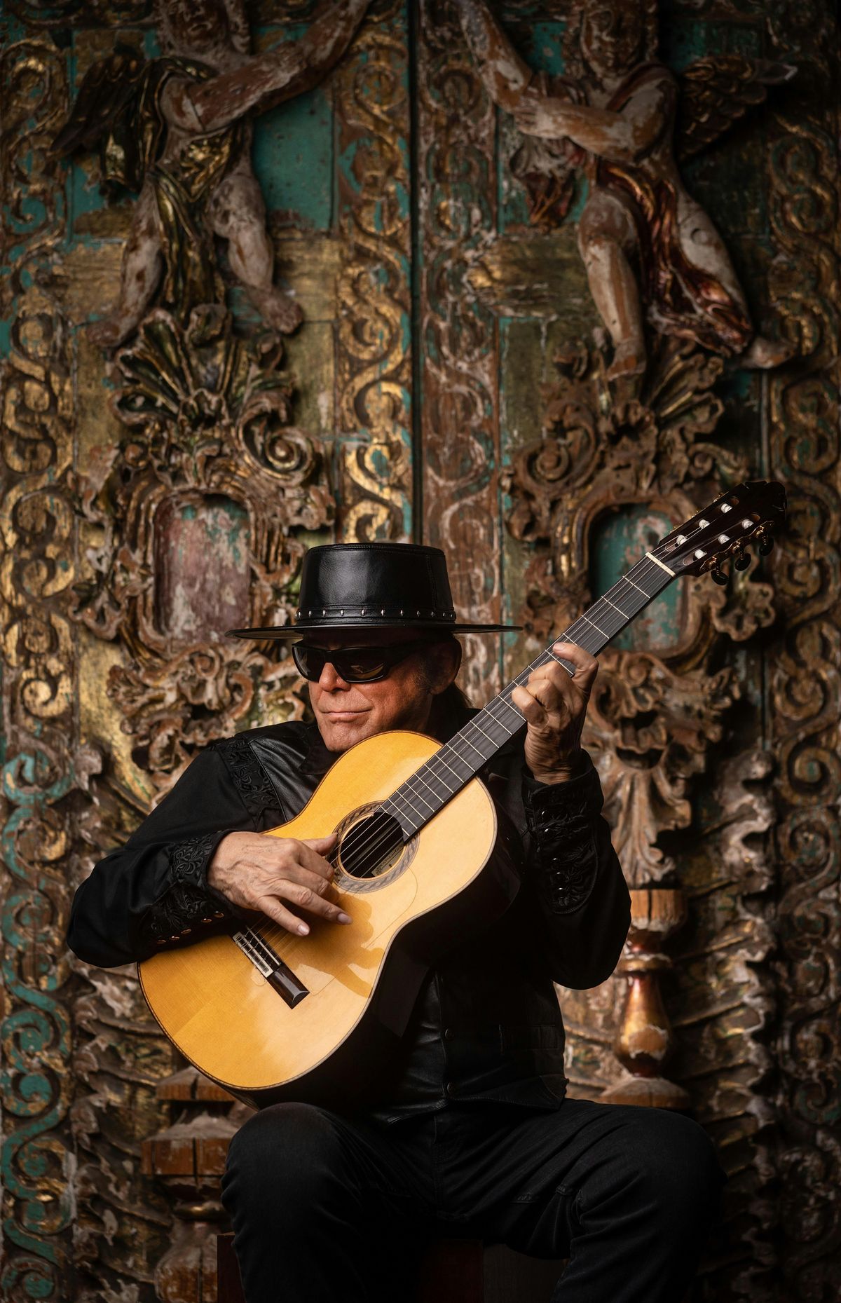 Esteban's Coming Home for the Holidays Concert