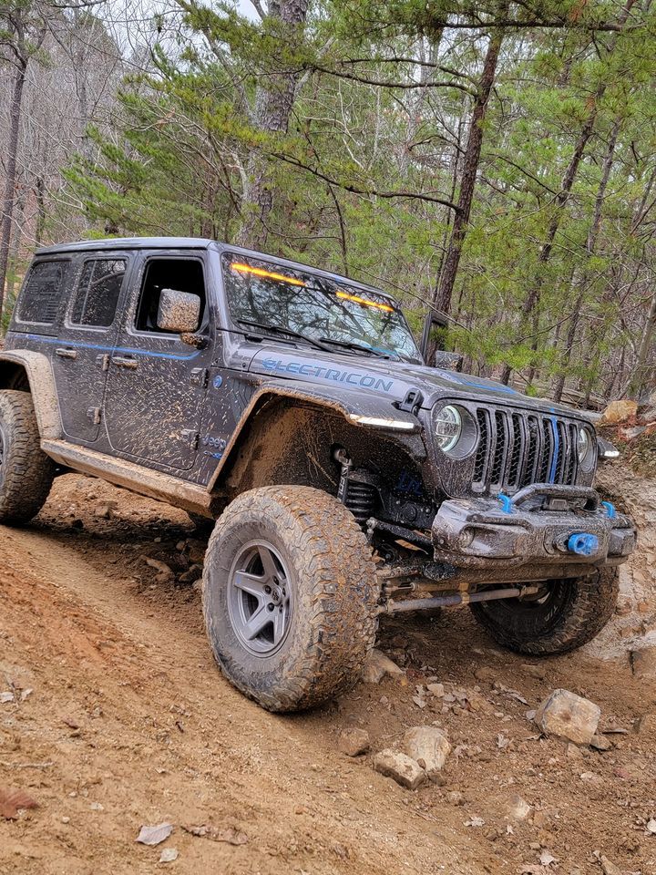 2023 Great Smoky Mountain Jeep Invasion LeConte Center at Pigeon