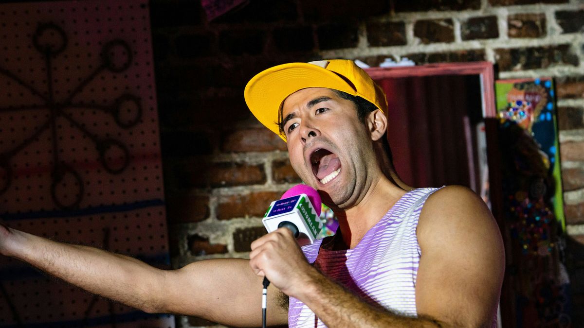Laughs @ The Land - HALLOWEEN Comedy Fashion Show + Costume Contest!
