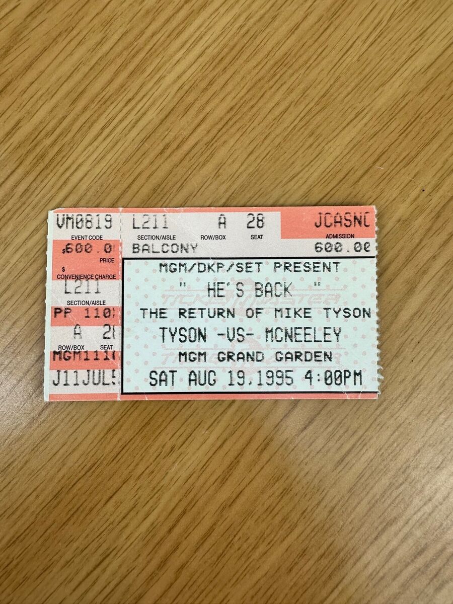 Mike Tyson - Return of the Mike at Hard Rock Live - Rockford