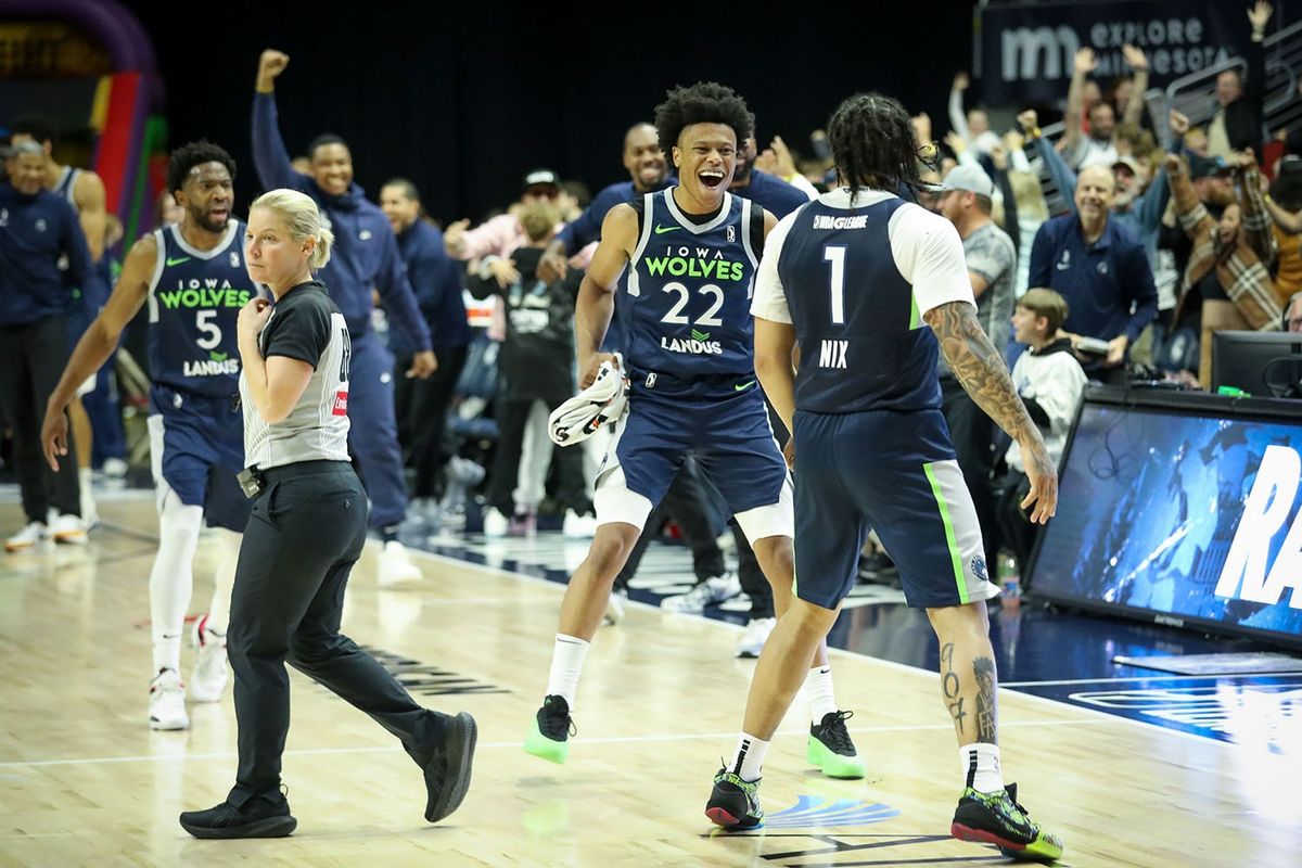 Noblesville Boom at Iowa Wolves