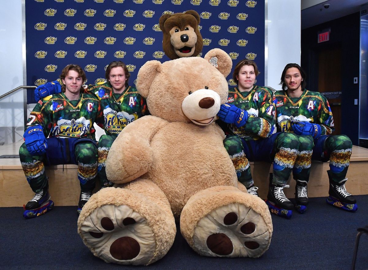 Edmonton Oil Kings at Victoria Royals at Save on Foods Memorial Centre