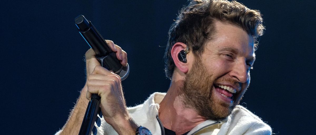 Parking Brett Eldredge