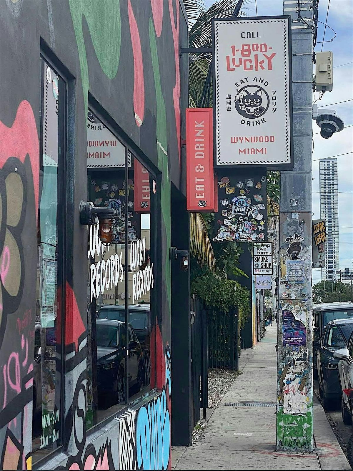 HOLIDAY BAZAAR AT 1-800-LUCKY!