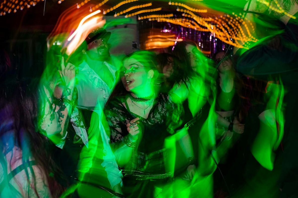 ABSENT 032: EMO NIGHT GALWAY W\/ UPPBEAT, XOLU & LUCAN