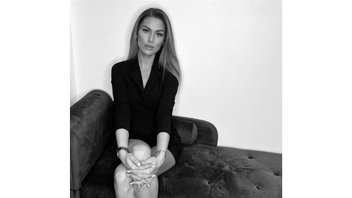 Online Psychotherapy session (Relationships)