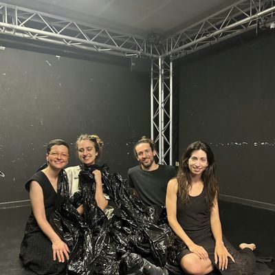 Performing Materialities