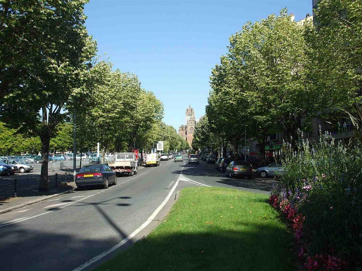 Rodez Audio Tour: Echoes of Stone\u2014From Amphitheatre to Cathedral