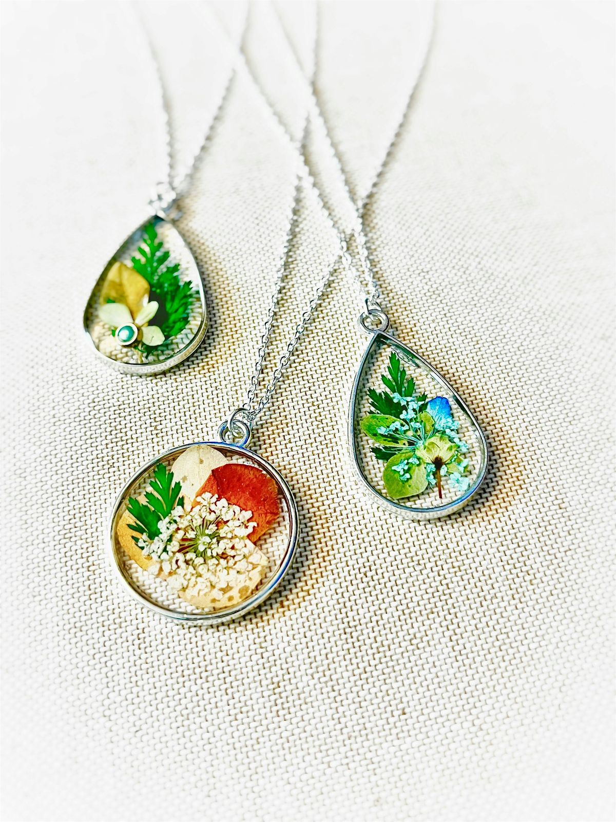 Botanical Resin Jewelry Making - Holiday edition