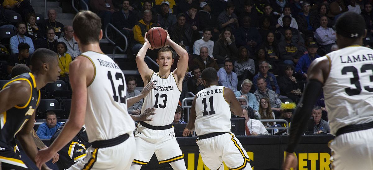 Parking New Hampshire Wildcats at UMBC Retrievers Mens Basketball