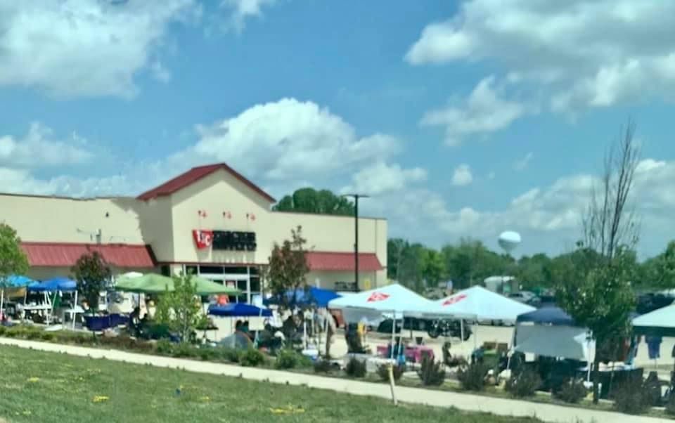 Farmer\u2019s Market @ Tractor Supply in Antioch, IL