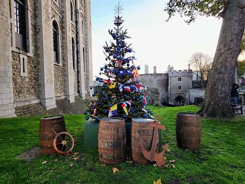 Move and Sketch this Christmas at Tower of London