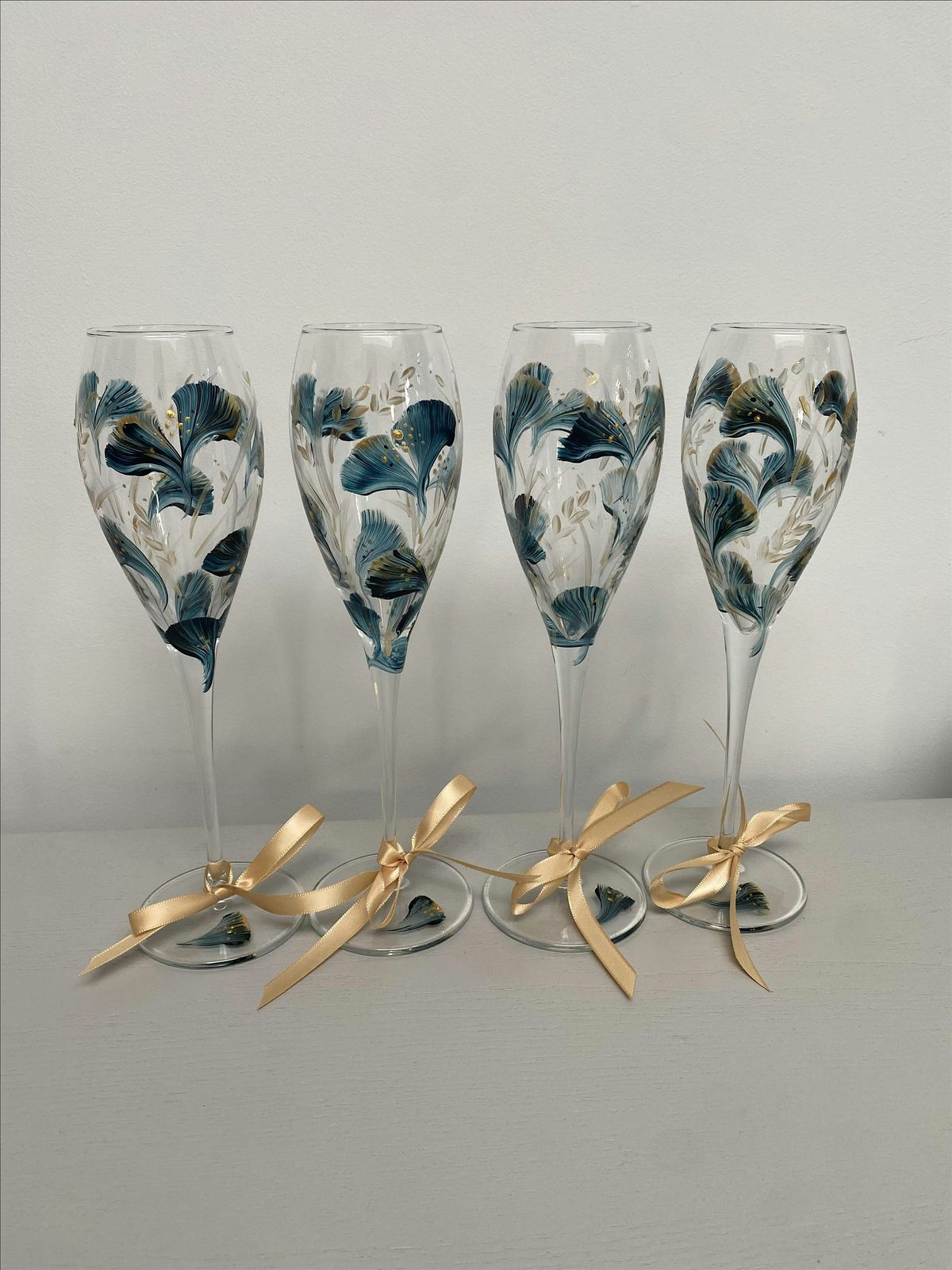 CHRISTMAS WINE GLASS & BOTTLE PAINTING