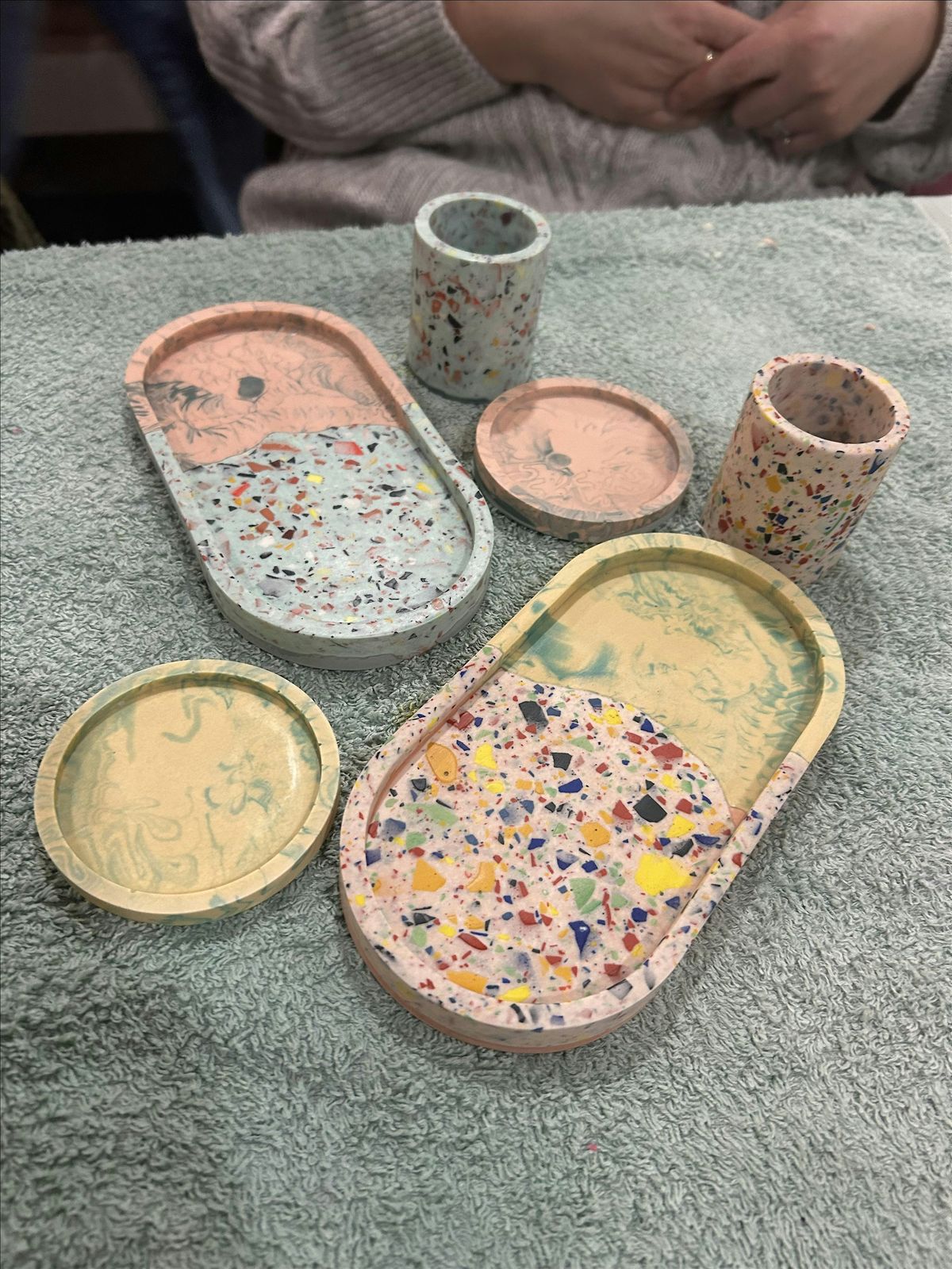 Intro to Jesmonite - The Oval Tray Workshop by Objectify