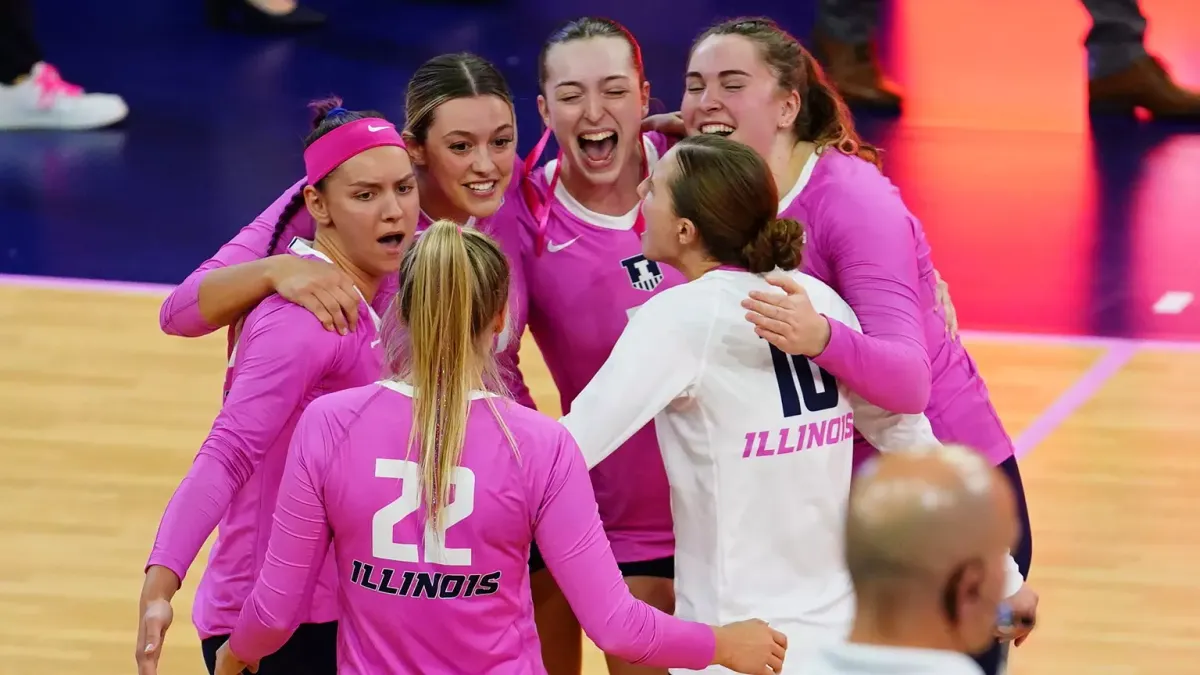 Parking Washington Huskies at Illinois Fighting Illini Womens Volleyball