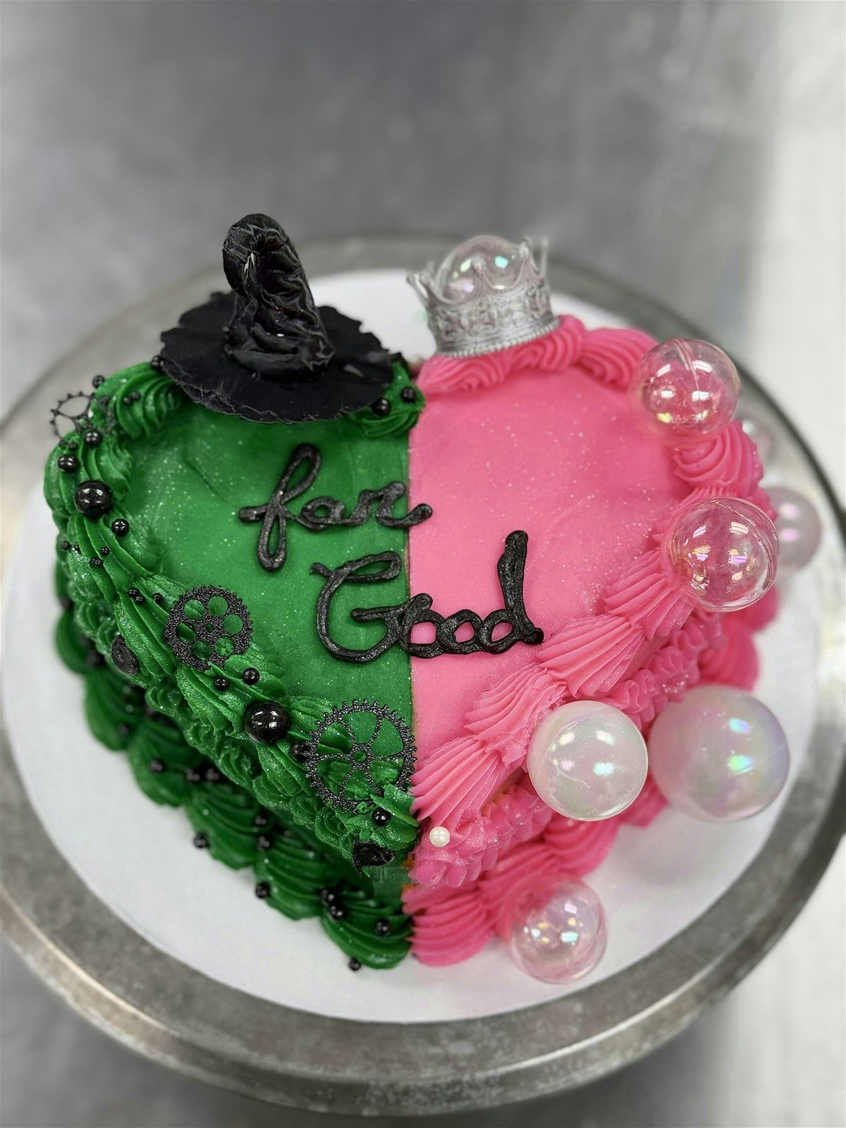 WICKED theme Vintage Heart Cake Class with Mimosas!