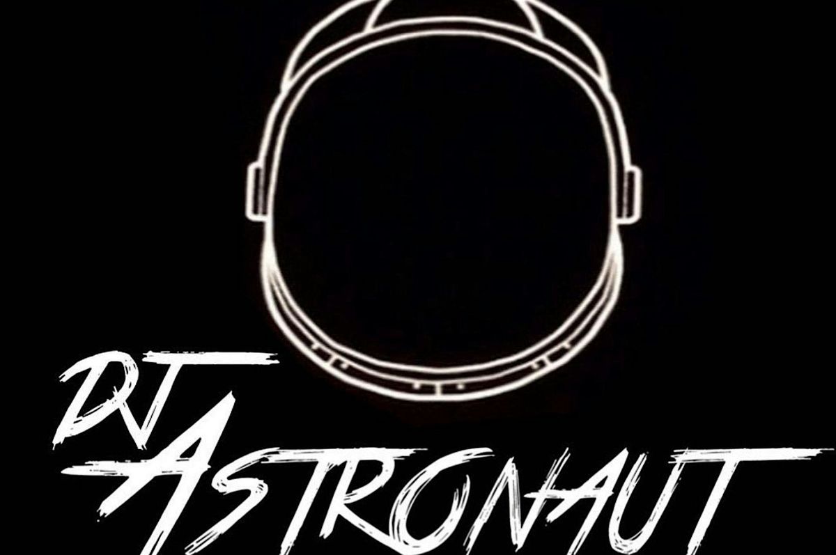 DJ Astronaut | Texican Court & Two Mules Cantina | Las Colinas, TX