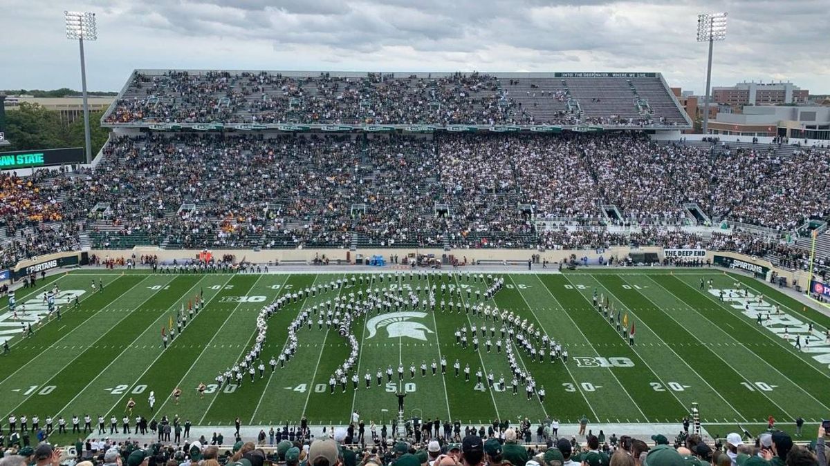 UCLA Bruins at Michigan State Spartans Football
