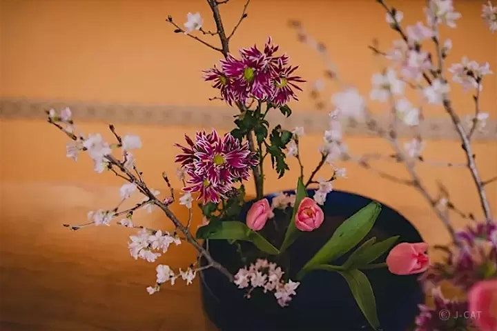 Hakone  Japanese Style Flower Arrangement