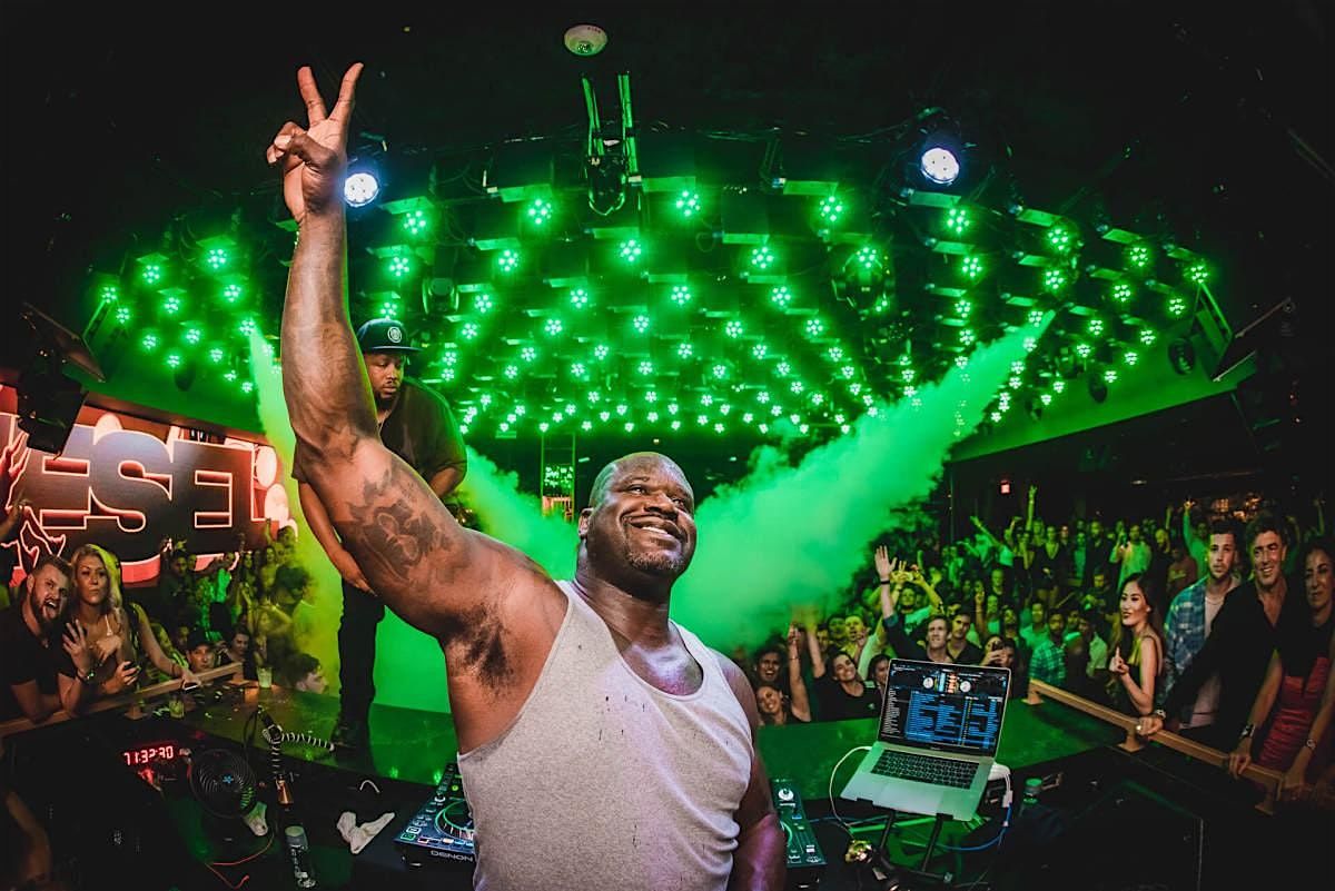 DJ DIESEL AKA SHAQ AT BIGGEST NIGHT TIME POOL PARTY