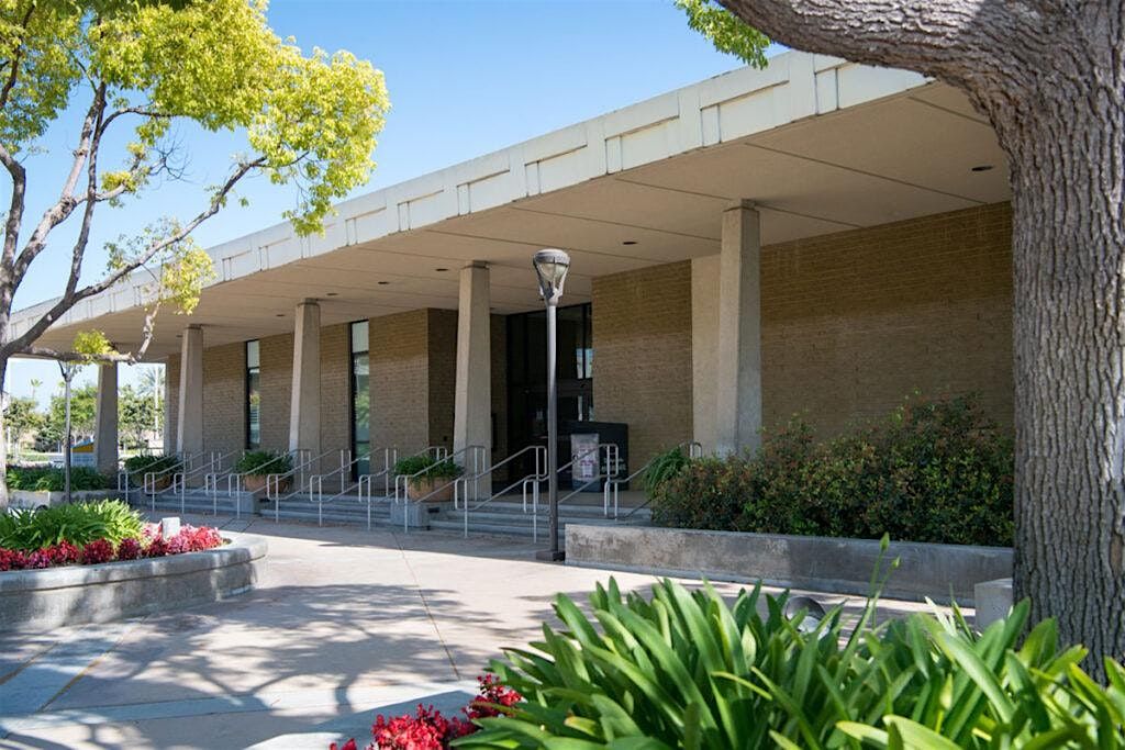 Digital Skills Training Session at La Mirada Library