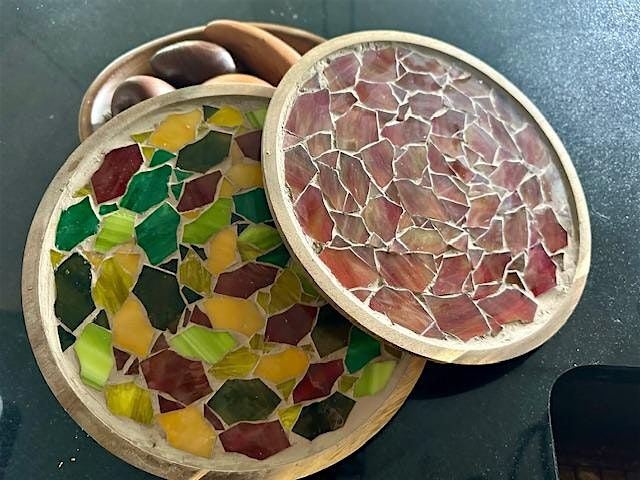 Make a Mosaic Wood Round Fall Leaf Tray 9x9
