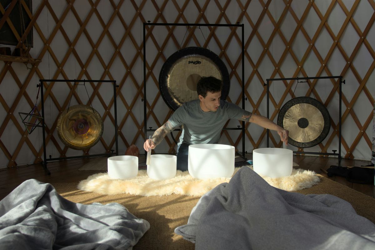 Vibrational Frequency Soundbath