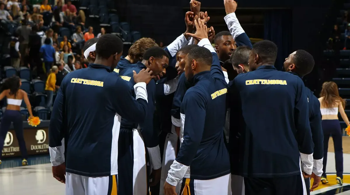 Parking Tennessee Wesleyan Bulldogs at Chattanooga Mocs Mens Basketball