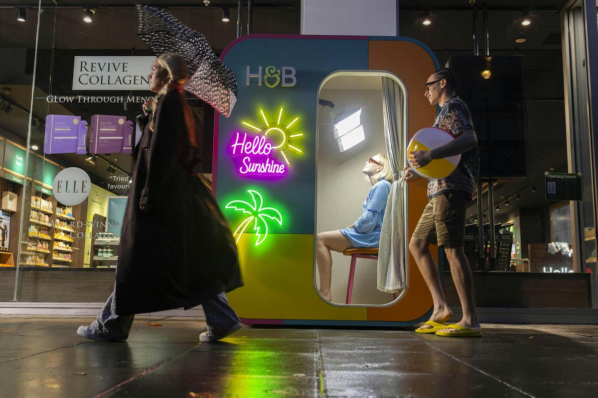 Sunshine Booth by Holland & Barrett \u2013 A Free Event in Cardiff Queen Street