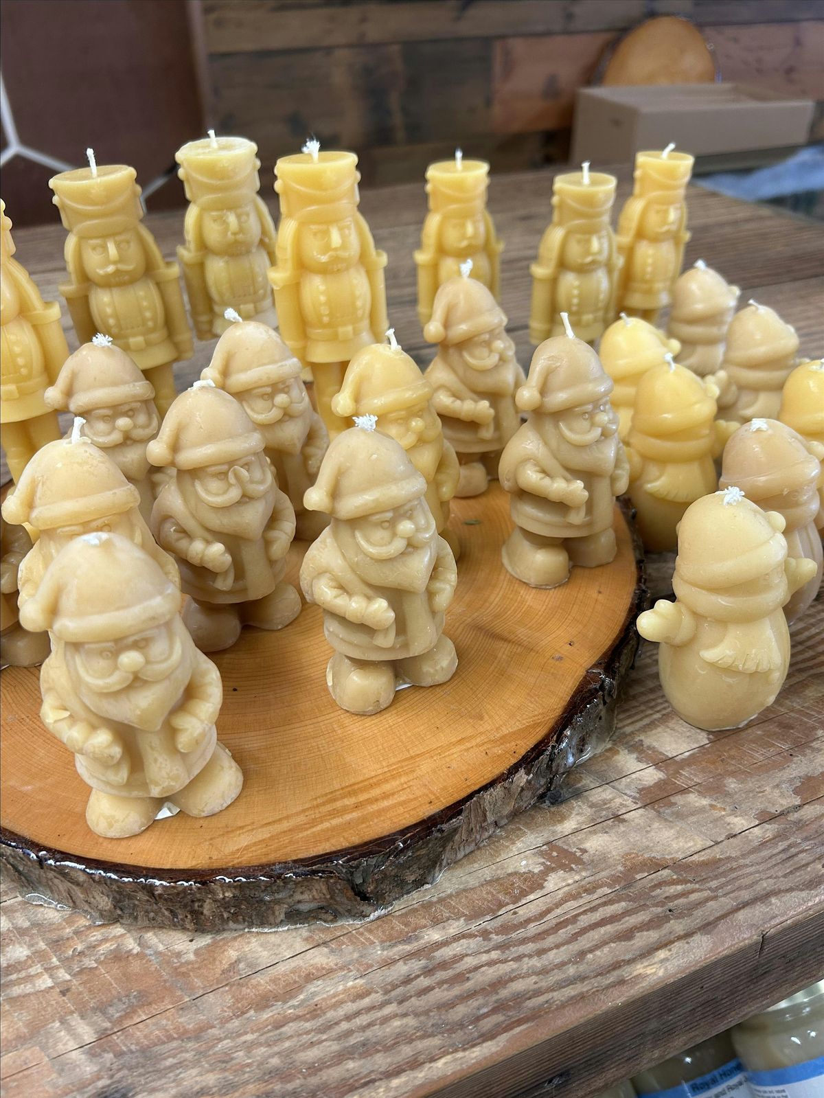 Honeybee 101 - Beeswax Creations: Christmas Gift Candle Making