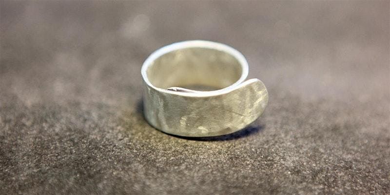 Einf\u00fchrung ins Goldschmieden - Ringe in H\u00fclle und F\u00fclle