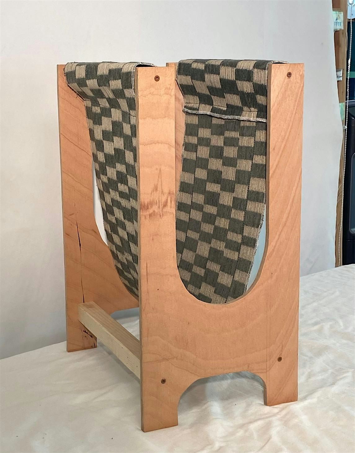 Girls Build: Magazine Rack (18+) - Venice