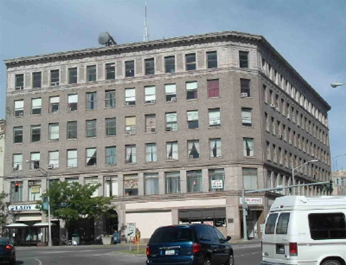 Watertown Audio Tour: Mansions, Mysteries & Monuments Unveiled