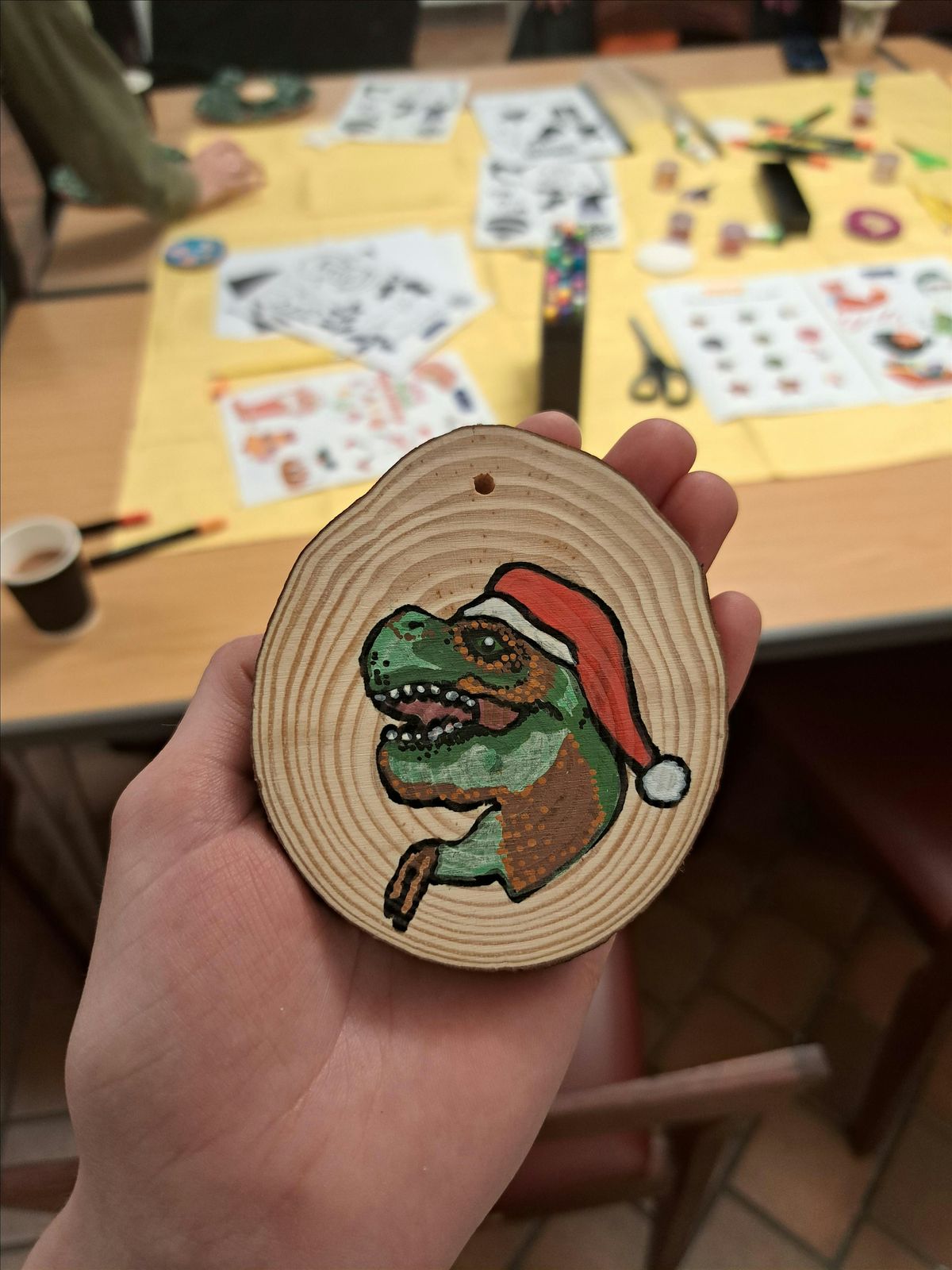 Design your own Festive Christmas Decoration