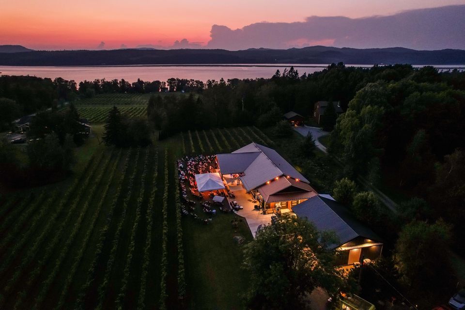 James Mullinger & Ethan Ash live at Dunhams Run vineyard, Kingston